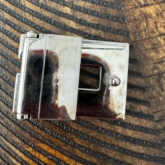 GUCCI Silver Belt Buckle  Mens Fashion Accessory - Picture 5 of 10